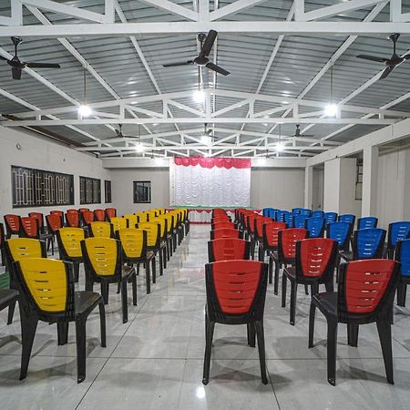 Hotel Saheb Kolhapur Dış mekan fotoğraf