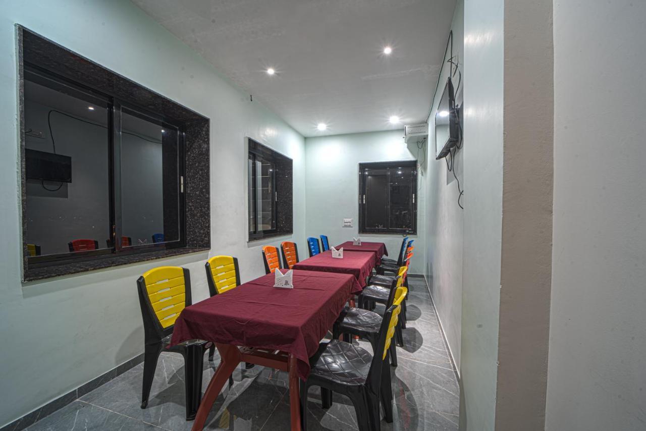 Hotel Saheb Kolhapur Dış mekan fotoğraf