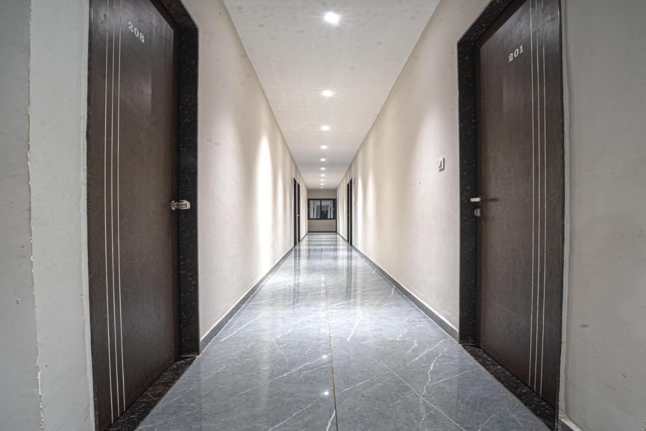 Hotel Saheb Kolhapur Dış mekan fotoğraf